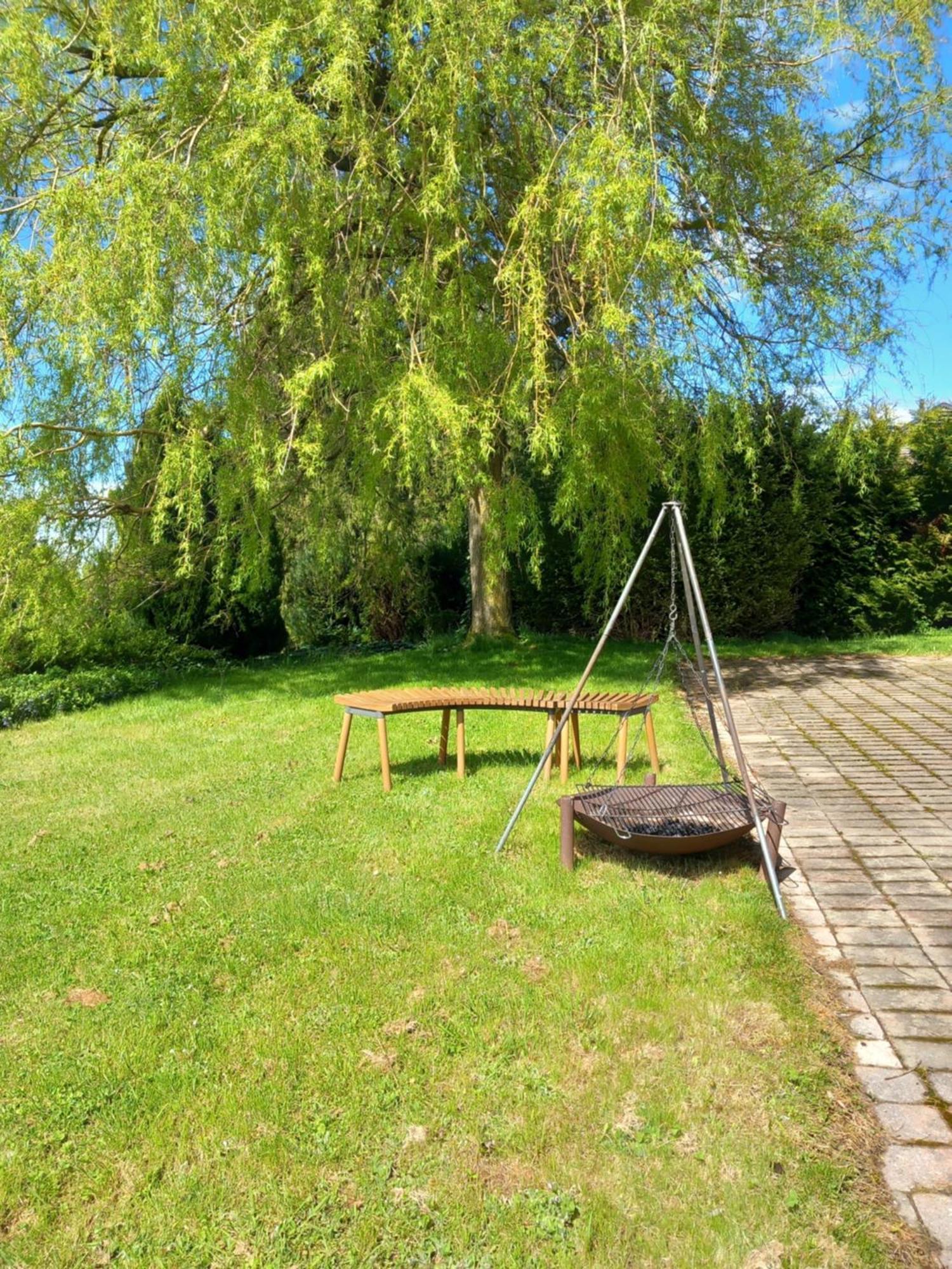 Les Abeilles Bed & Breakfast Romont Bagian luar foto